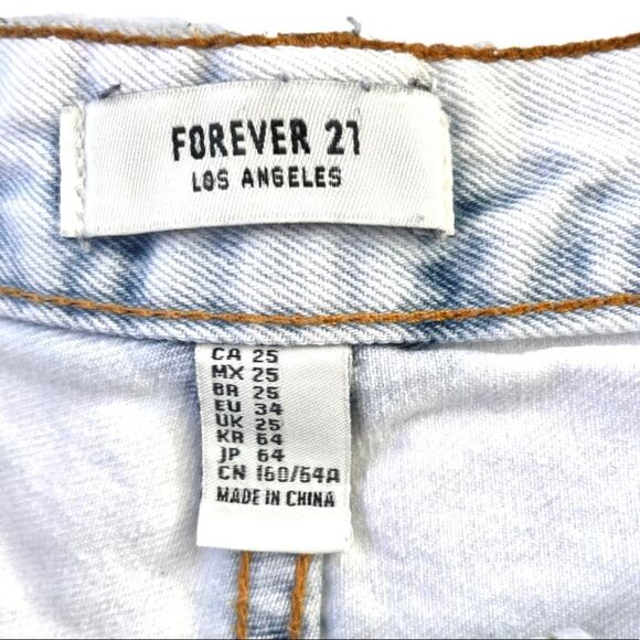 Forever 21 Light Wash Distressed Denim Shorts - Picture 4 of 5